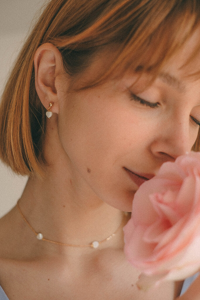 Pendientes Love · Corazones de Nácar