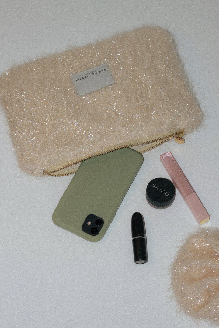 Pouch · Fantasía Crema