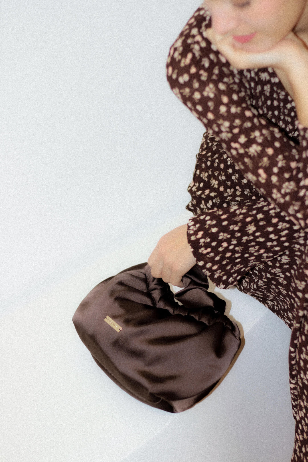 Bolsito Bianca · Marrón Chocolate