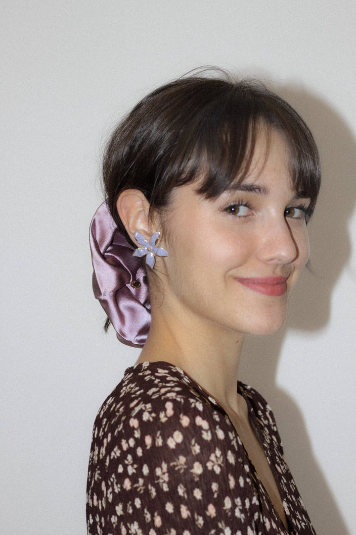 Pendientes Flor · esmalte Malva