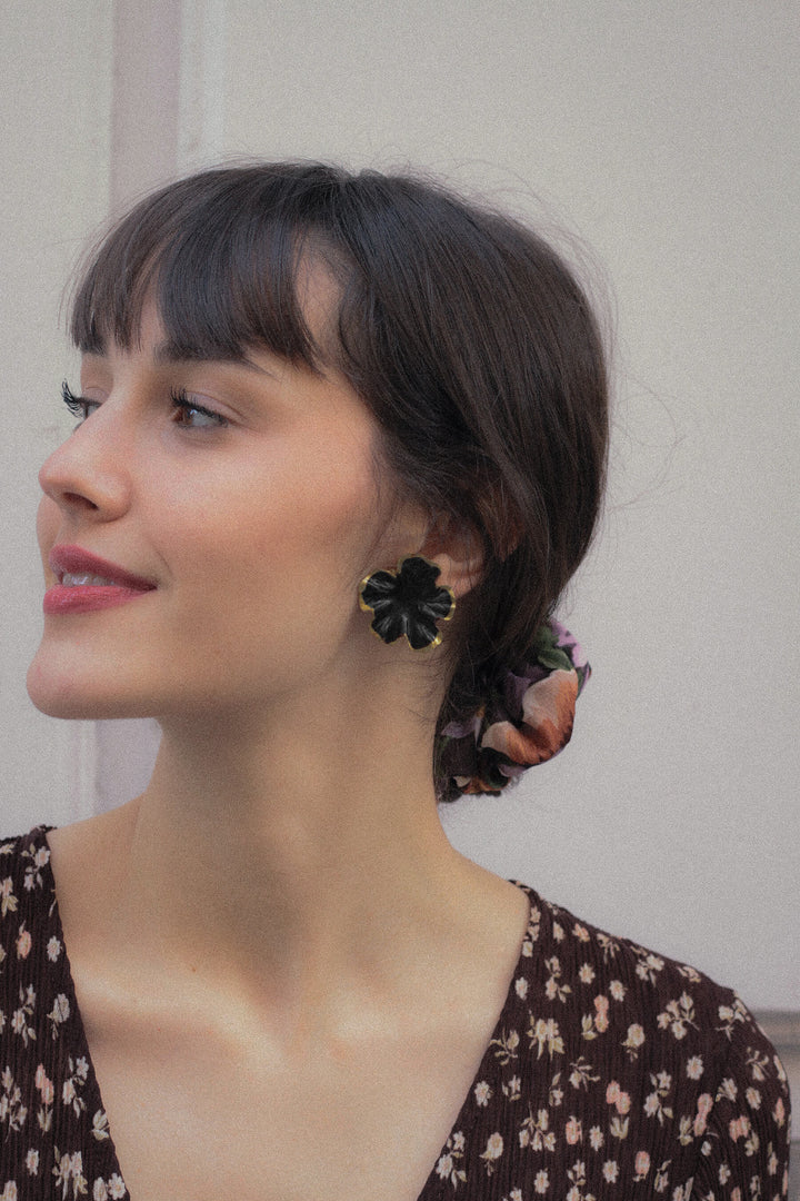 Pendientes Aspen · esmalte Negros