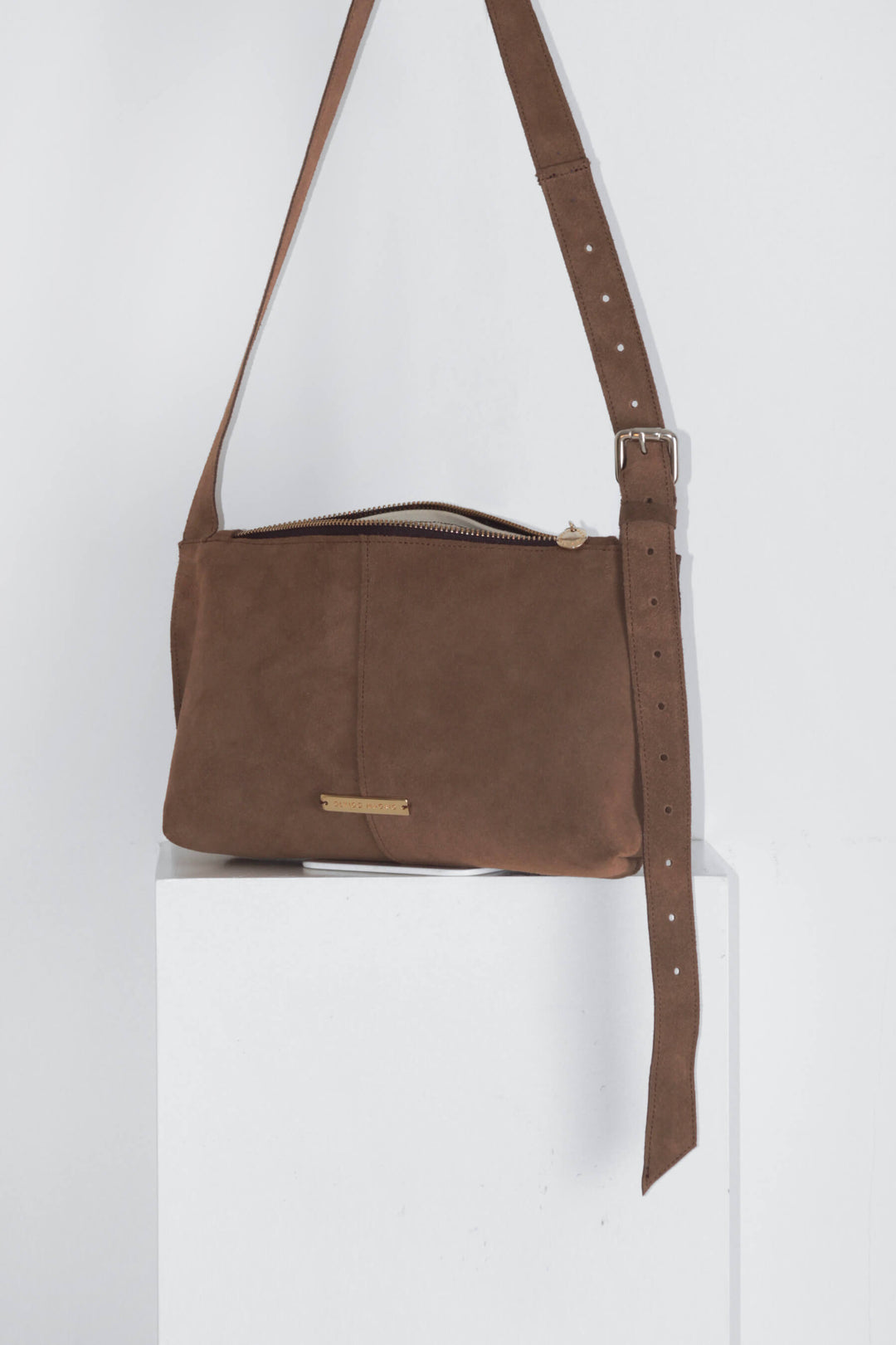 Bolso de serraje · Tabaco