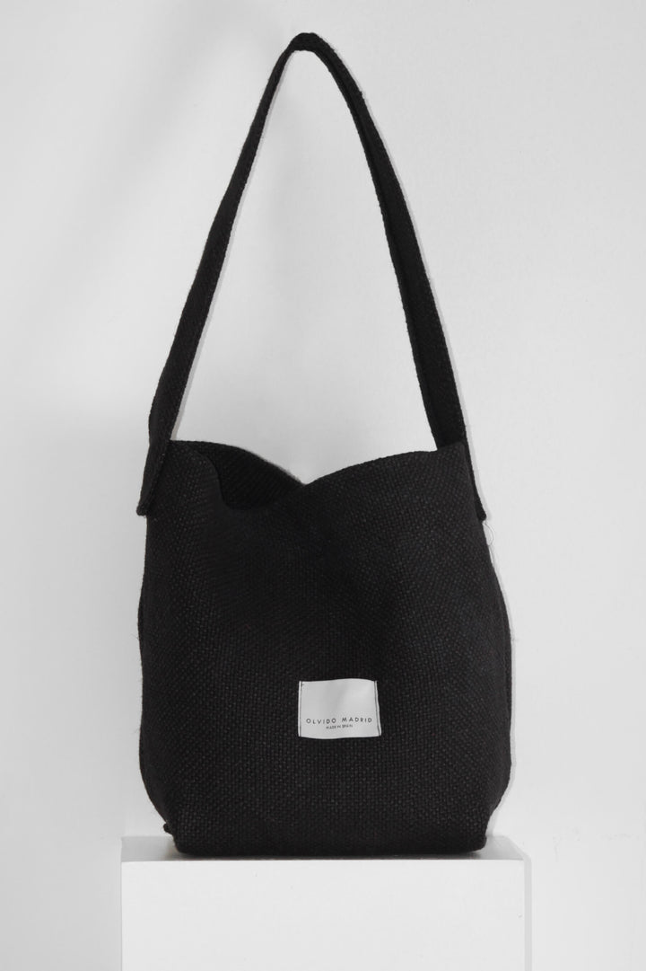 Shopper · Rafia Negro