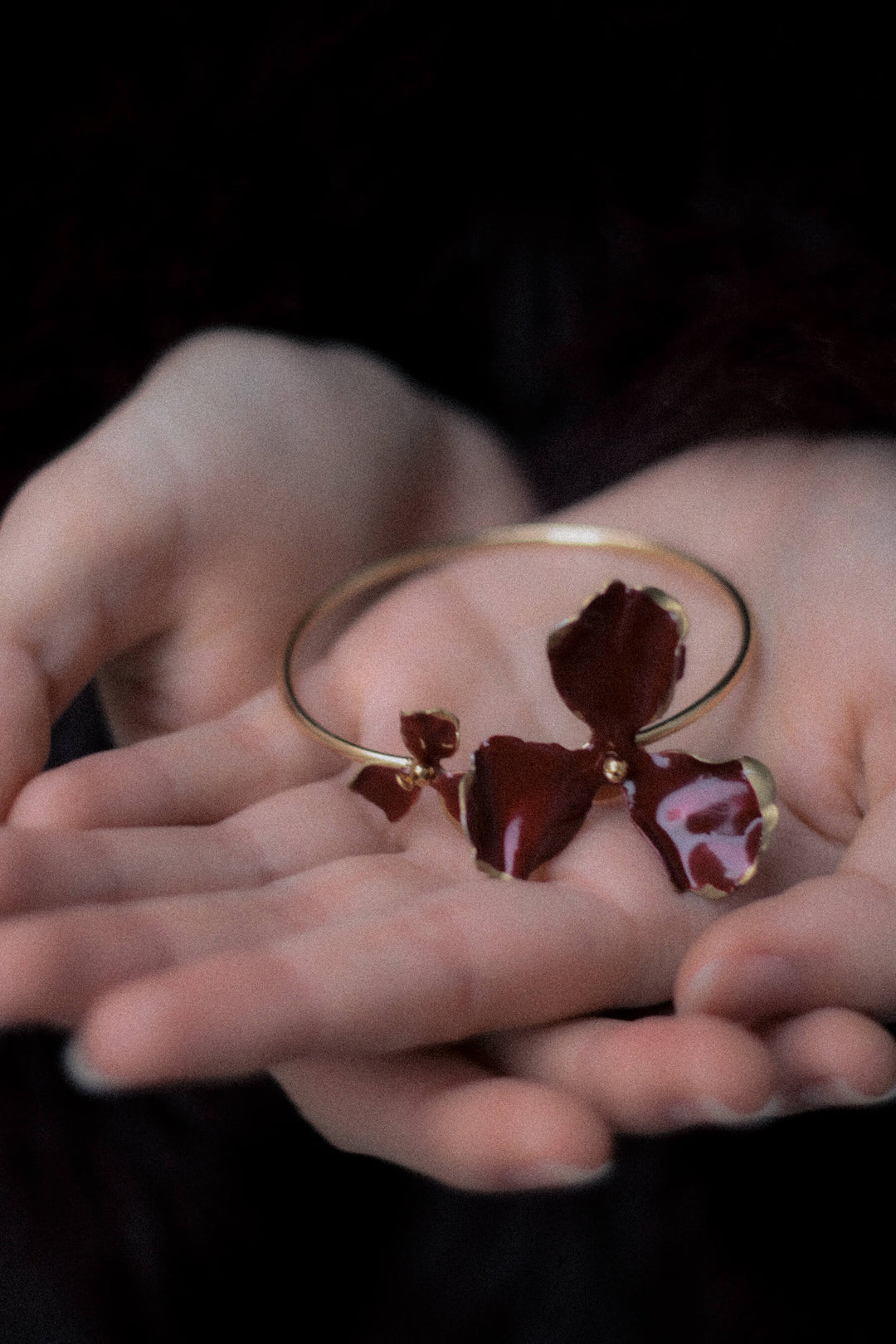 Pulsera Fiorela · Esmalte Granate