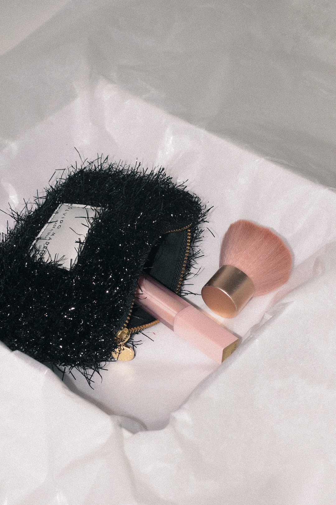 Monedero + coletero de regalo · Negro