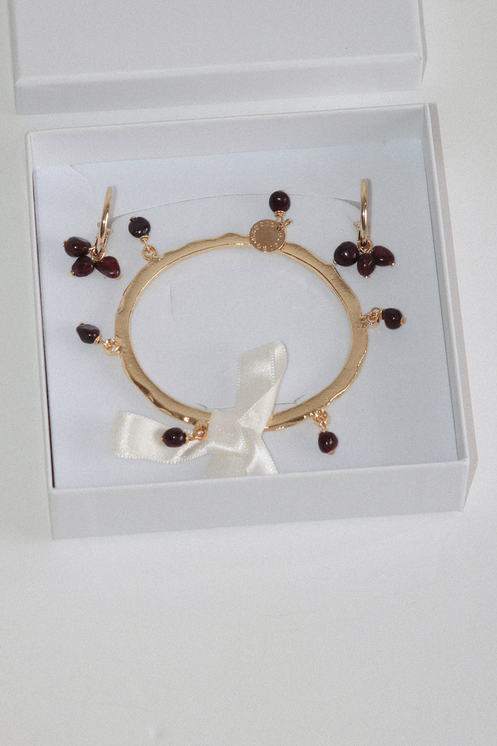 Set Gabriela · Granate