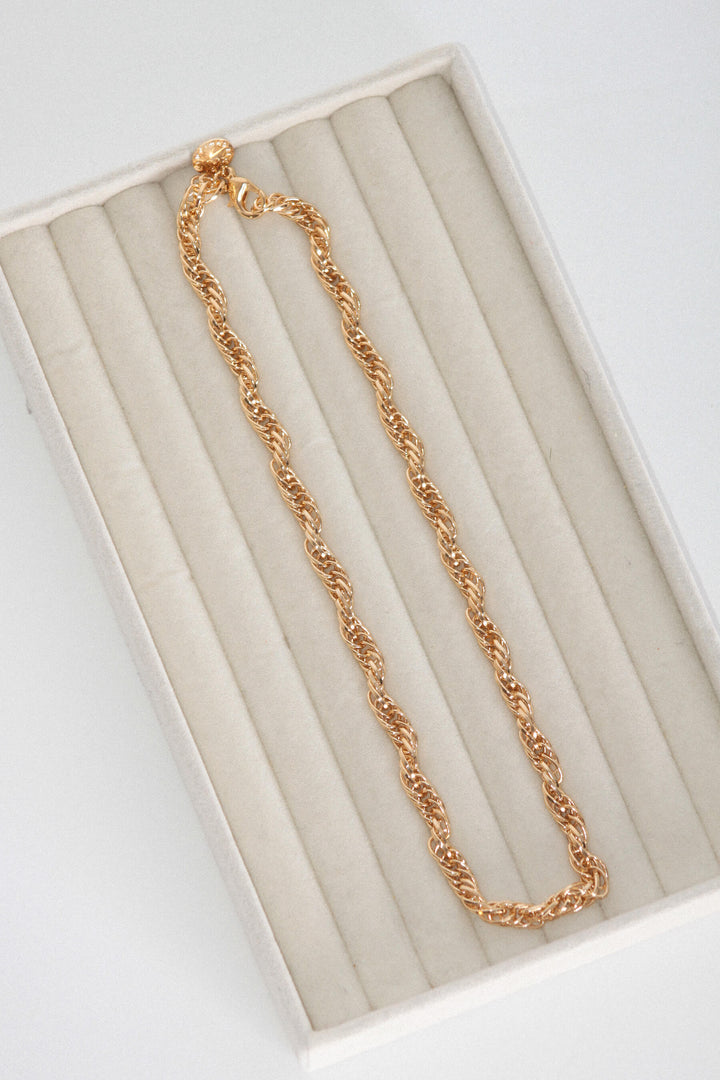 Collar Diana