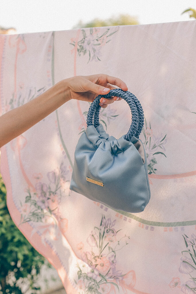 Bolso Mini-Prado · Satén Azul Cielo