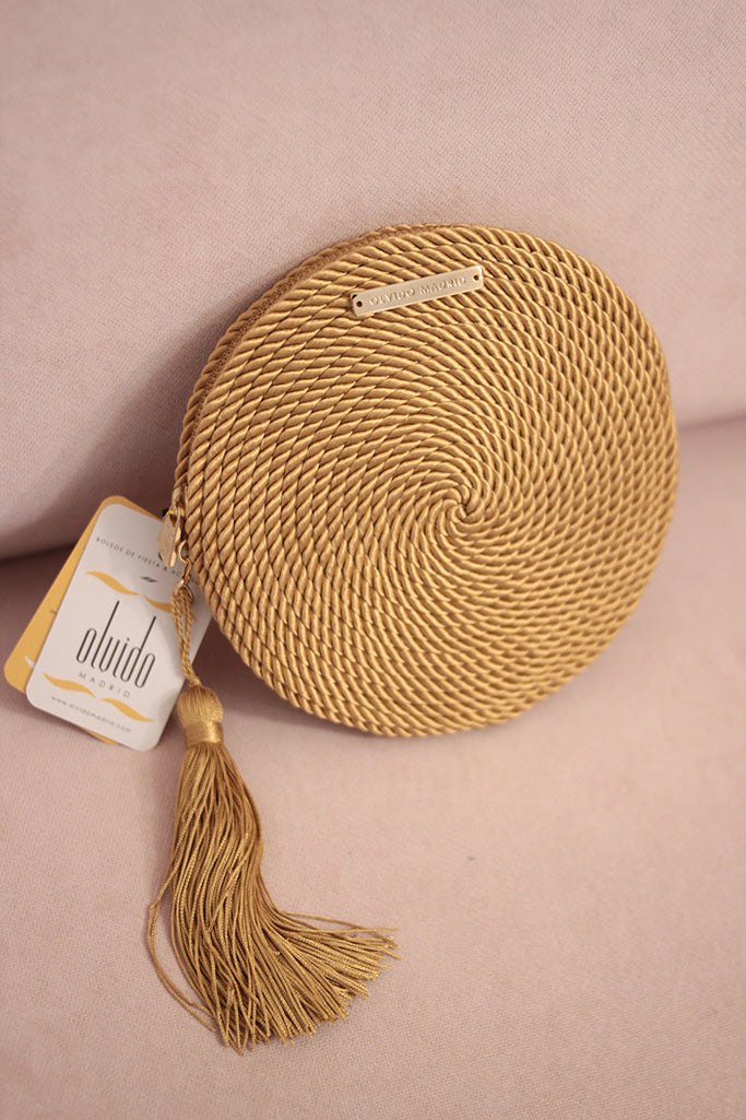 Cartera Olivia · Dorado