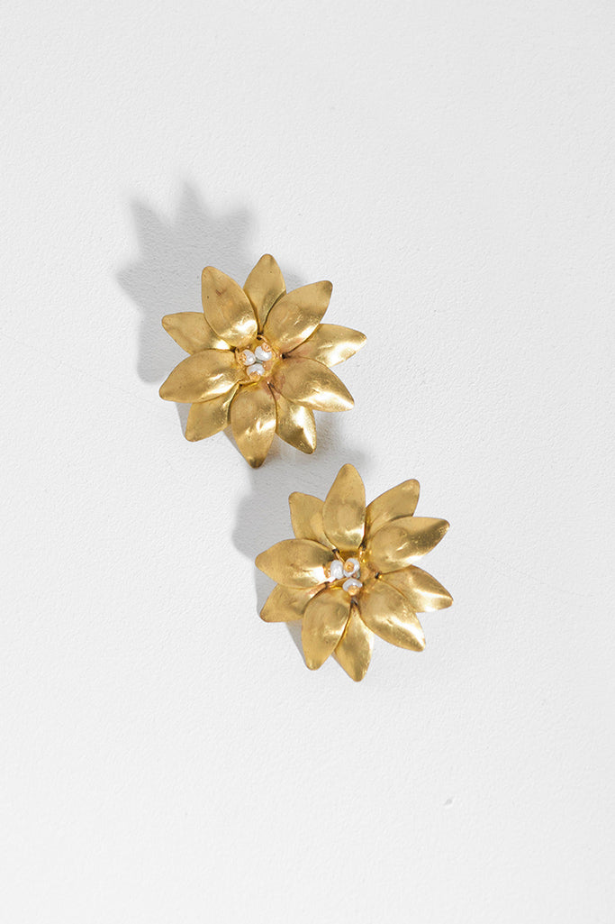 Pendientes Flor · Pistilos con perlas