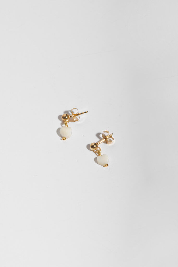 Pendientes Love · Corazones de Nácar